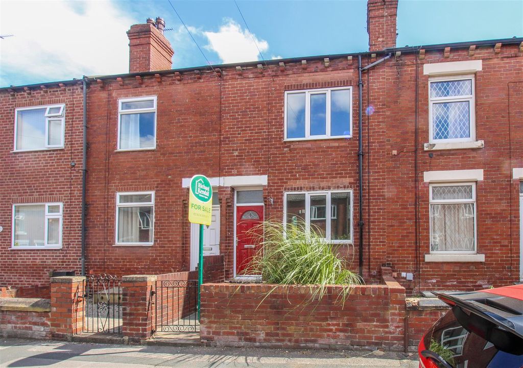 Property photo 1 of 8