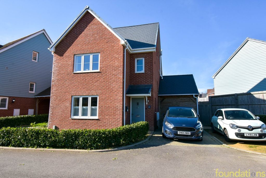 Property photo 1 of 23