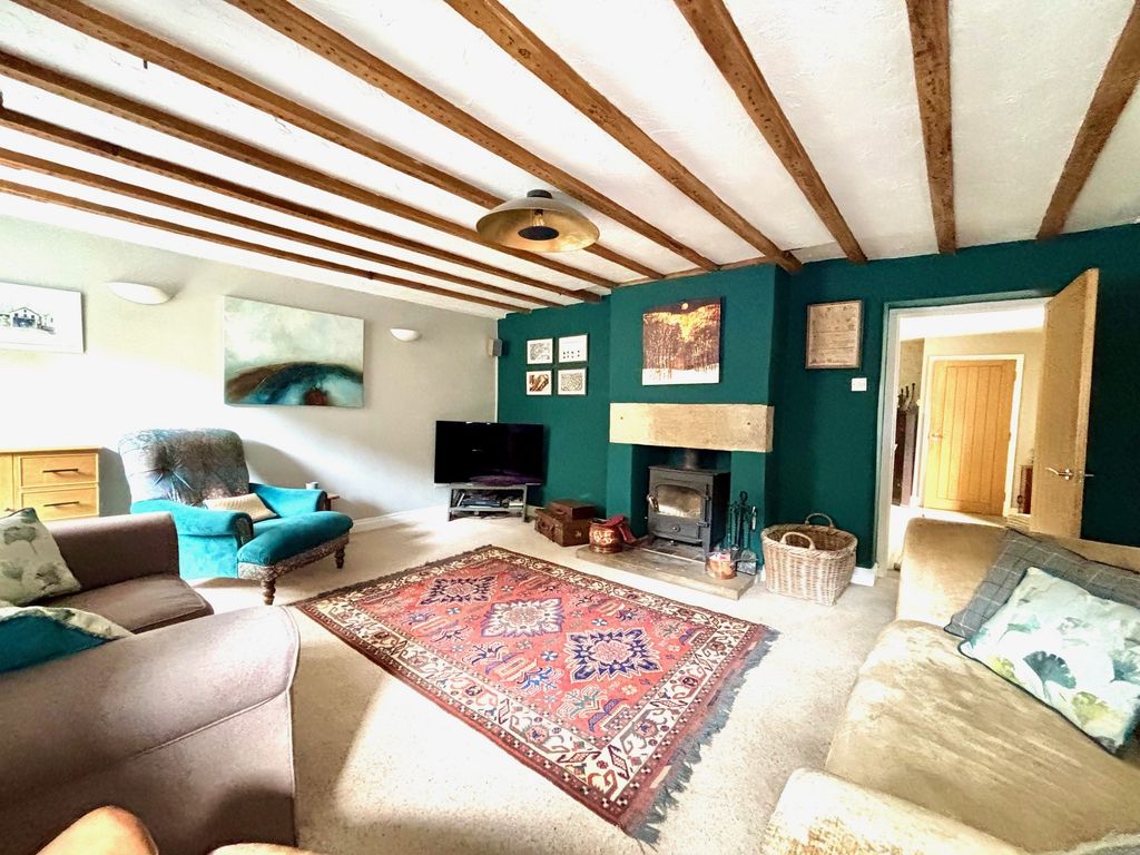 Property photo 3 of 26