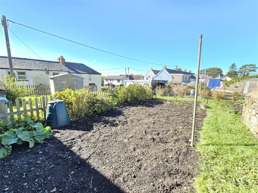 Property photo 2 of 18 Picture No. 29
