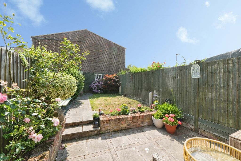 Property photo 1 of 19 Pbox-Img.Jpg