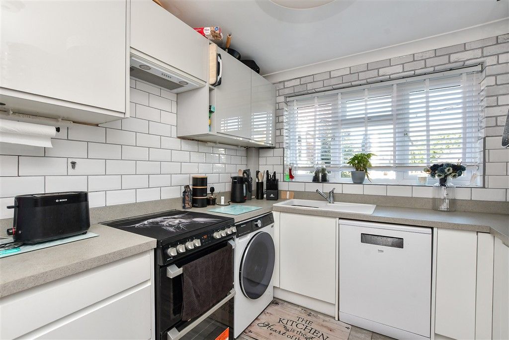 Property photo 2 of 13 Kitchen