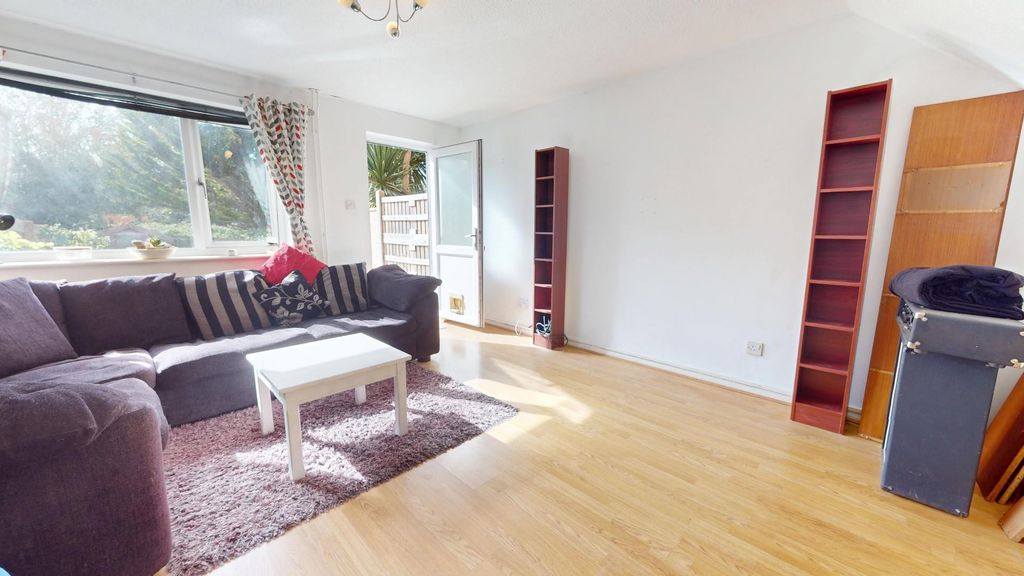 Property photo 3 of 12 25-Merredin-Close-10072025_095250.Jpg