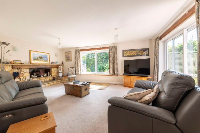 Property photo 2 of 20 Photo 3