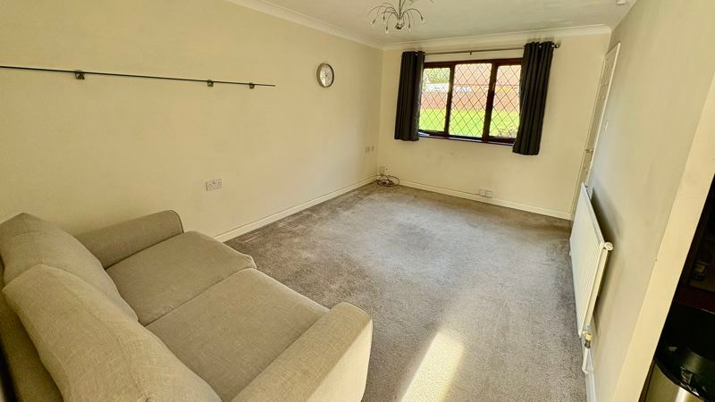 Property photo 3 of 9 Photo 2