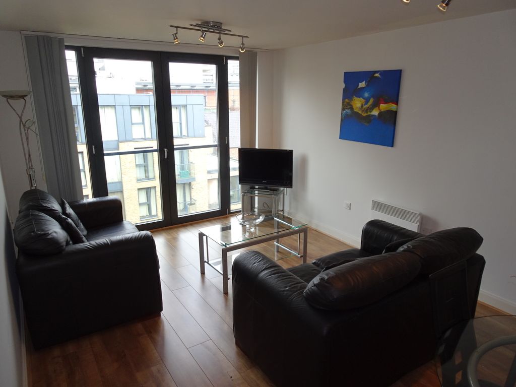 Property photo 2 of 8