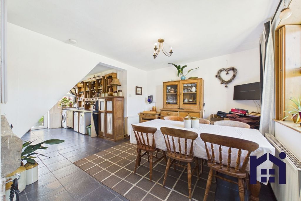 Property photo 3 of 23 Dining Kitchen