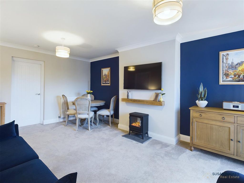 Property photo 3 of 17 Cam01858G0-Pr0097-Still005.Jpg