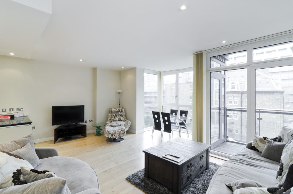 Property photo 2 of 12 Reception