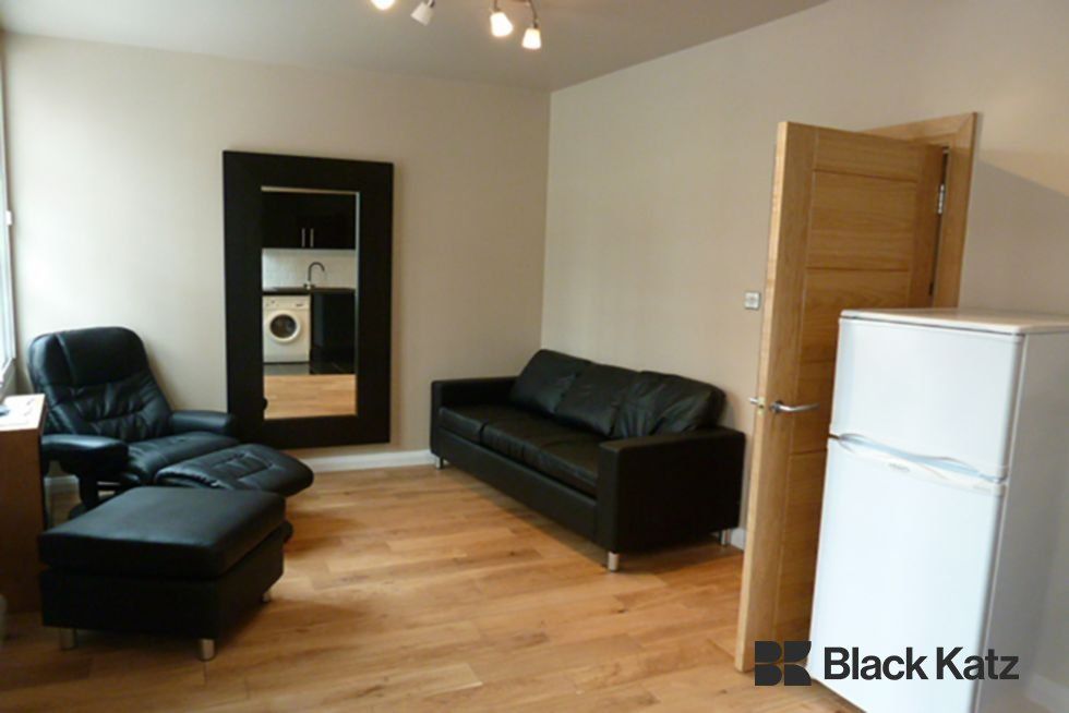 Property photo 1 of 4