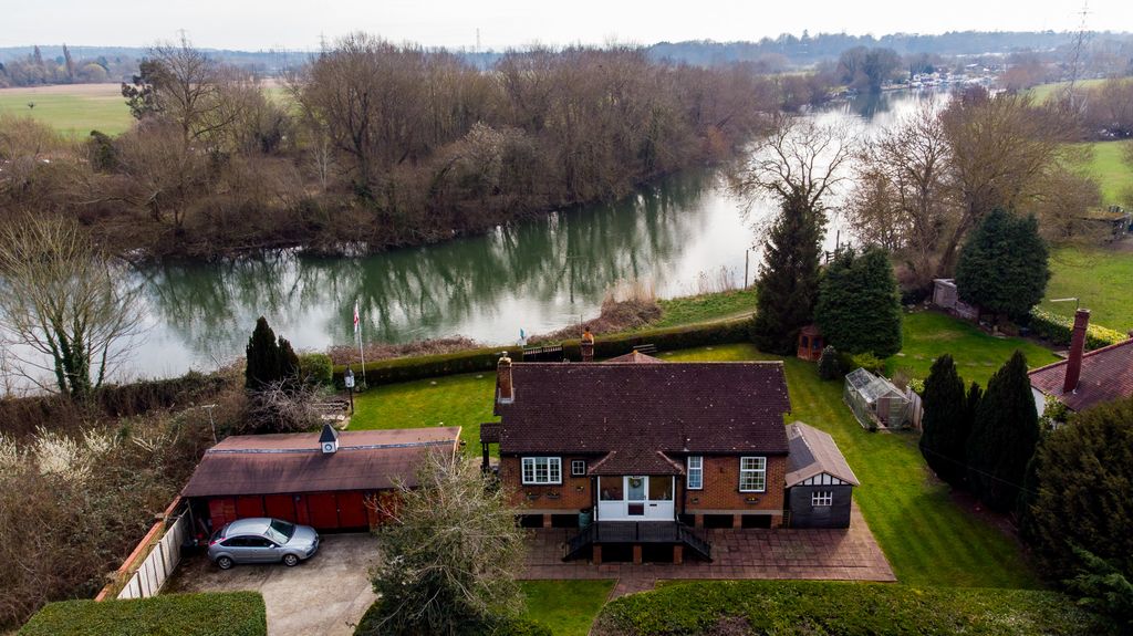 Property photo 2 of 21 Dji_0402