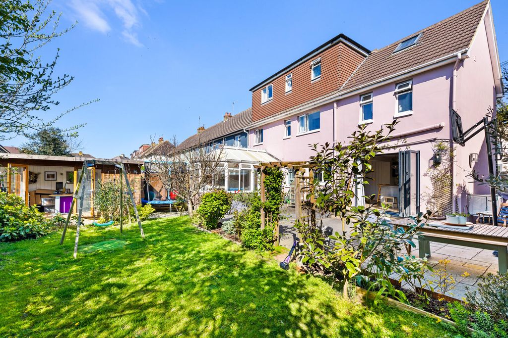 Property photo 2 of 18 Rear Garden