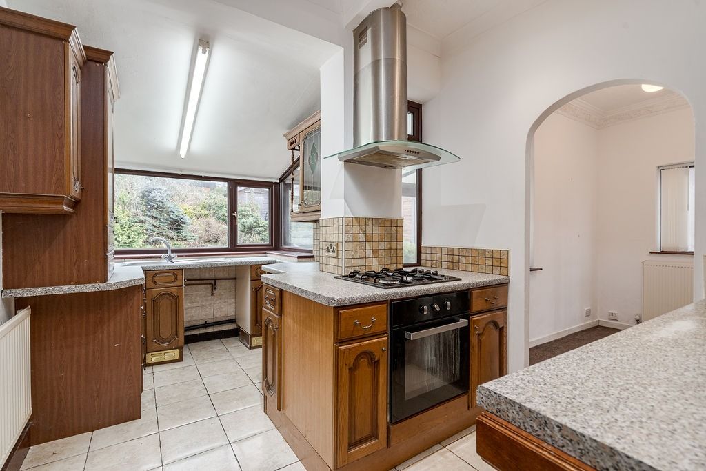 Property photo 2 of 27 3991174