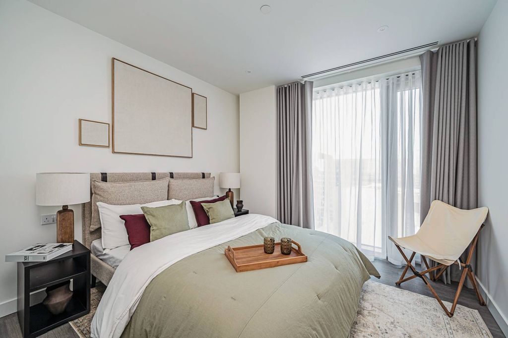 Property photo 3 of 24