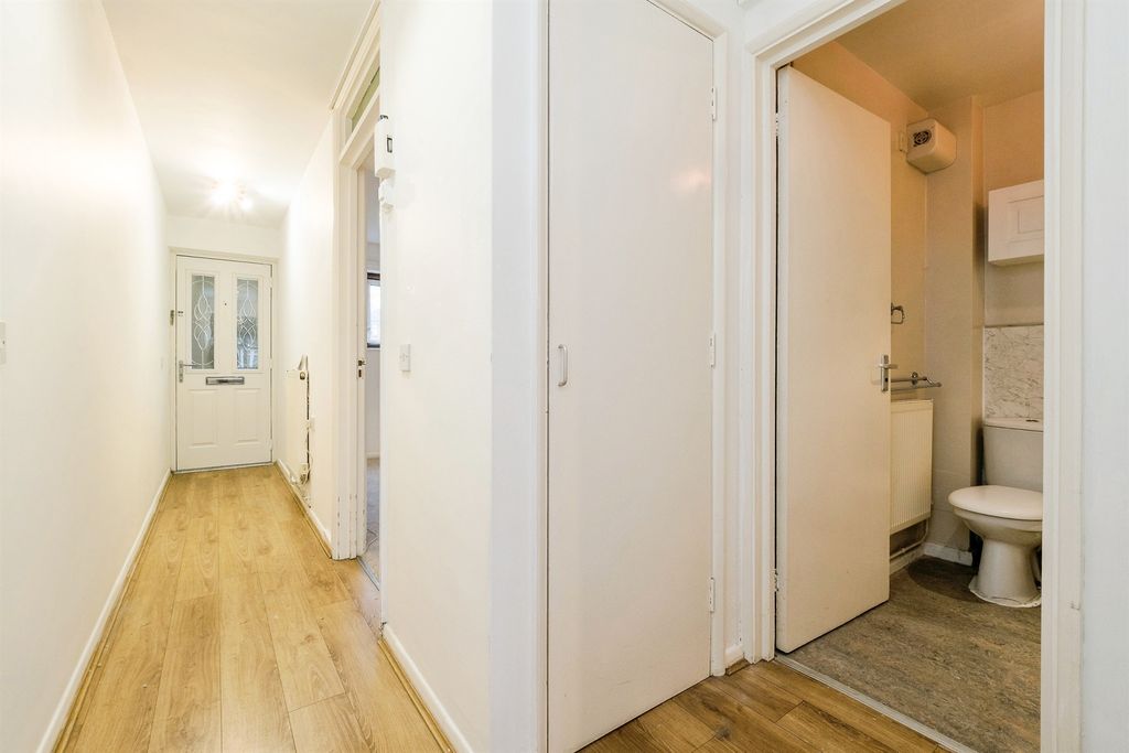 Property photo 3 of 19