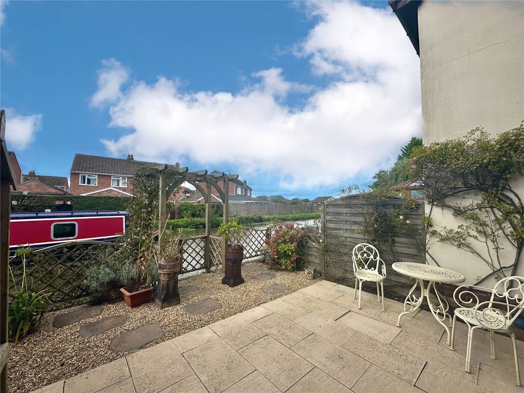 Property photo 1 of 23 Picture No. 25