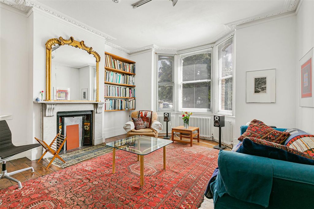 Property photo 3 of 30