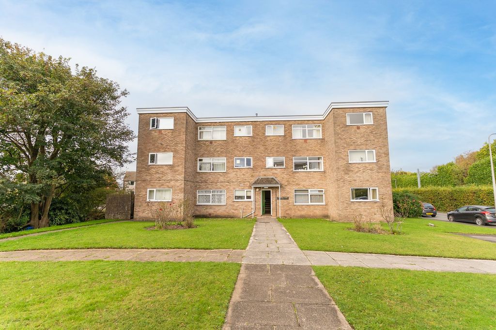 Property photo 1 of 12