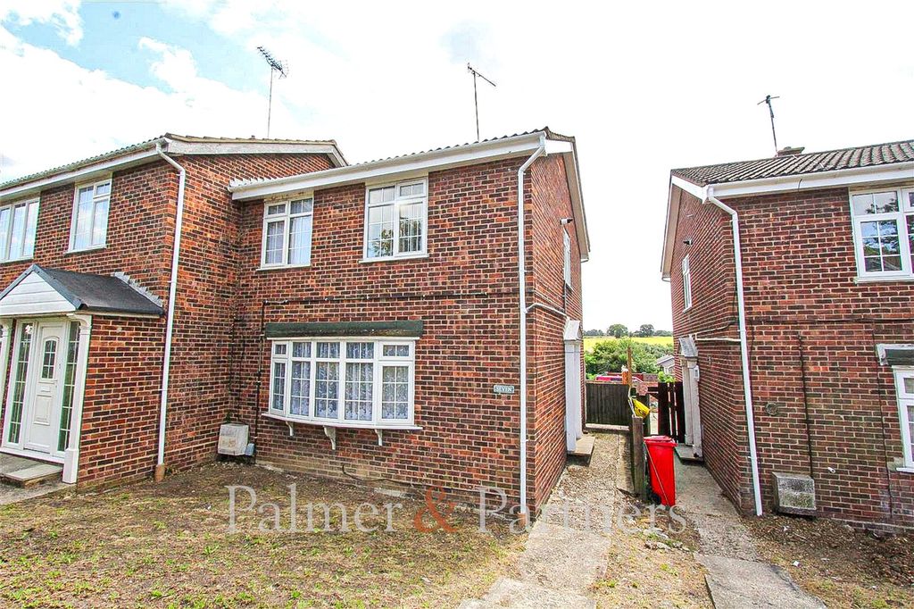 Property photo 1 of 10 Exterior