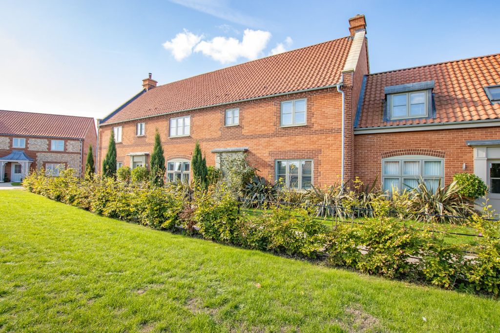 Property photo 2 of 24 5673032