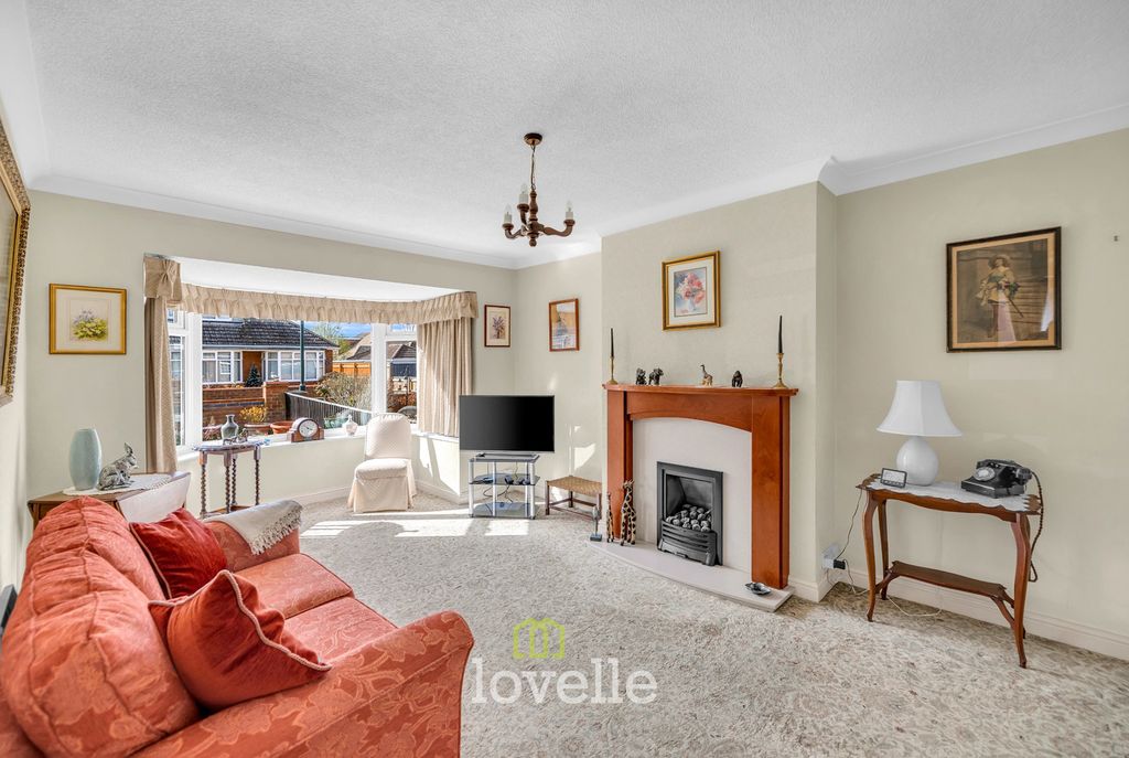 Property photo 2 of 21