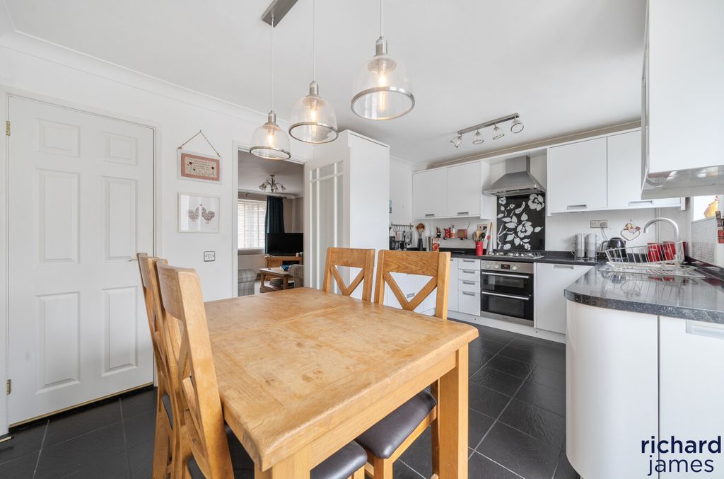 Property photo 3 of 21 21d7c109E78E4d14B91B1E026Bb70607