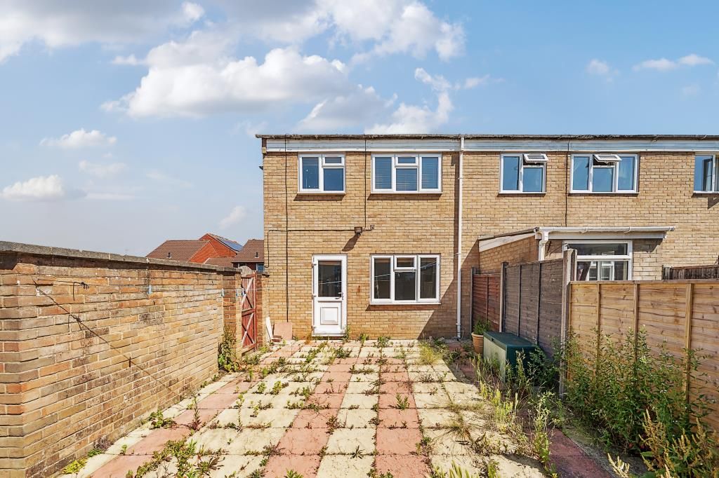 Property photo 3 of 17 Garden View