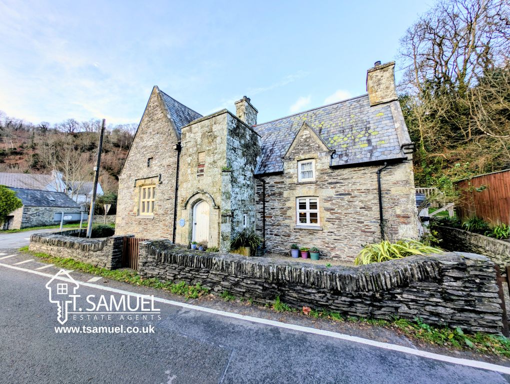 Property photo 3 of 53 Front