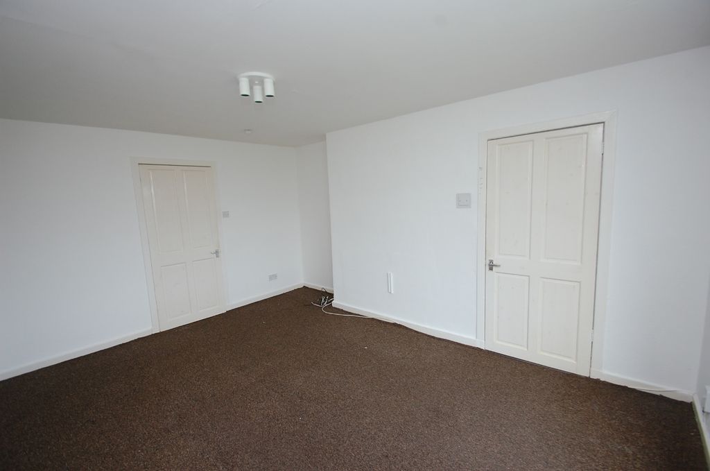 Property photo 3 of 14 4336642