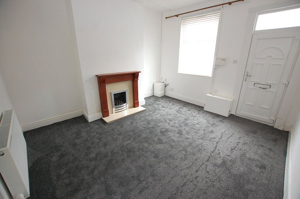 Property photo 2 of 8 Picture No. 06