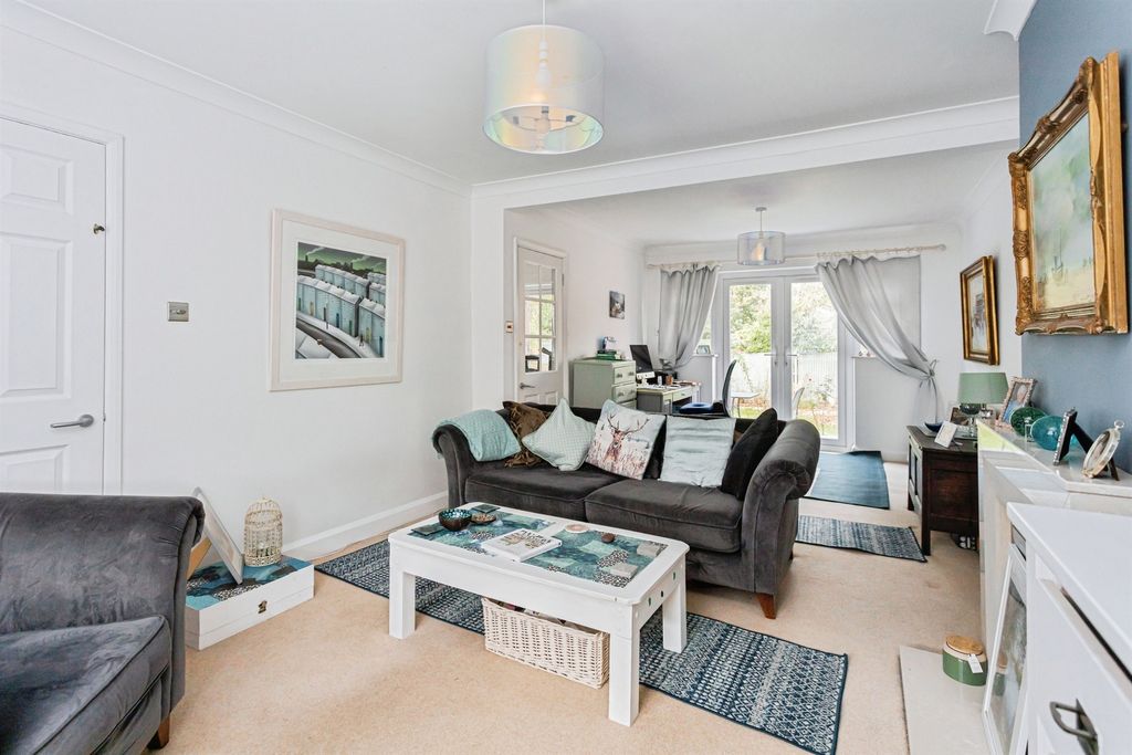 Property photo 3 of 18