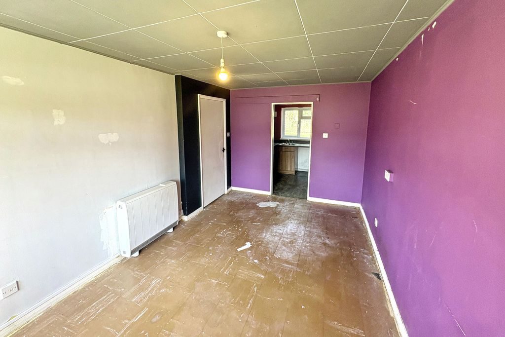 Property photo 3 of 15 88 Westcroft, Chippenham, Wiltshire, Sn14 0Nu