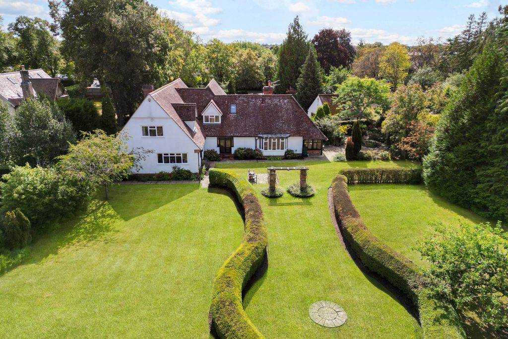 Property photo 2 of 19