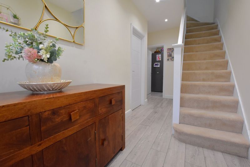 Property photo 2 of 17 Photo 1