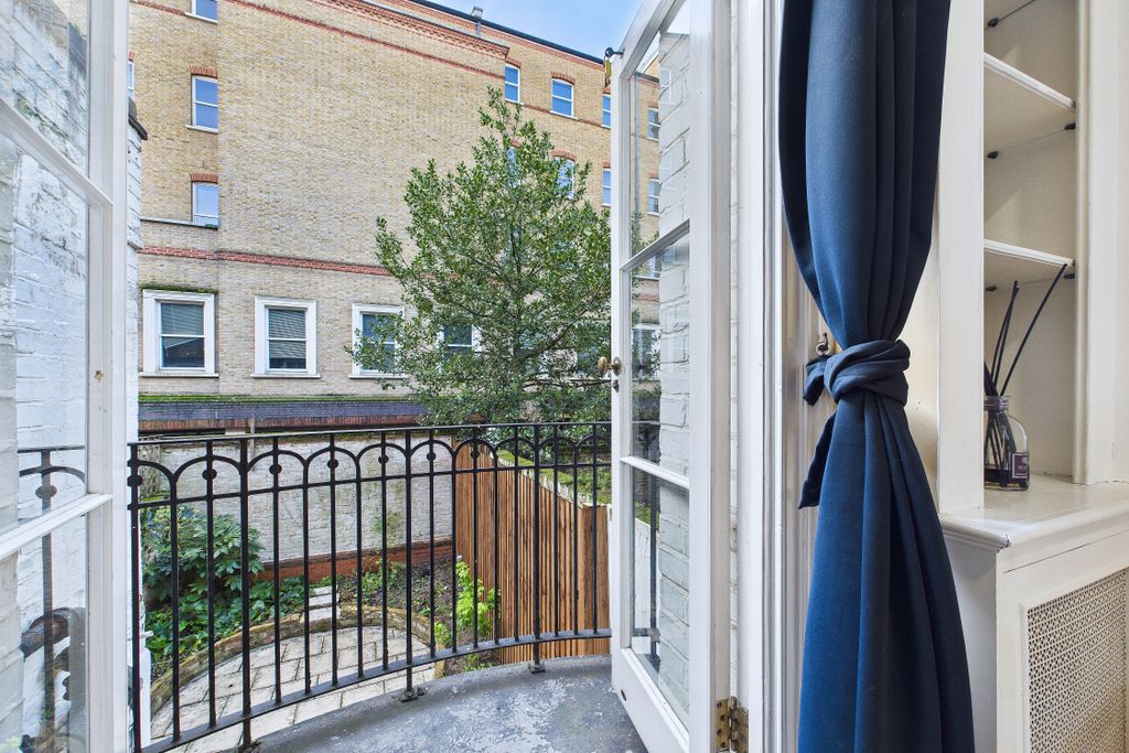 Property photo 3 of 18