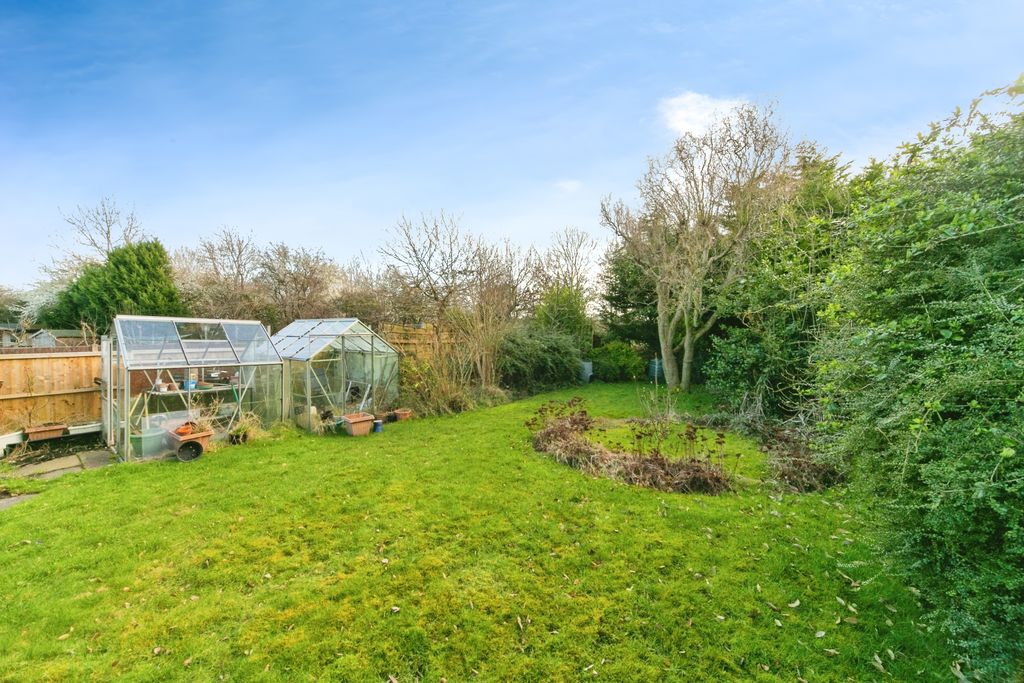 Property photo 3 of 19