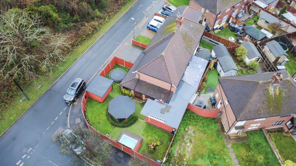 Property photo 3 of 30 4770332