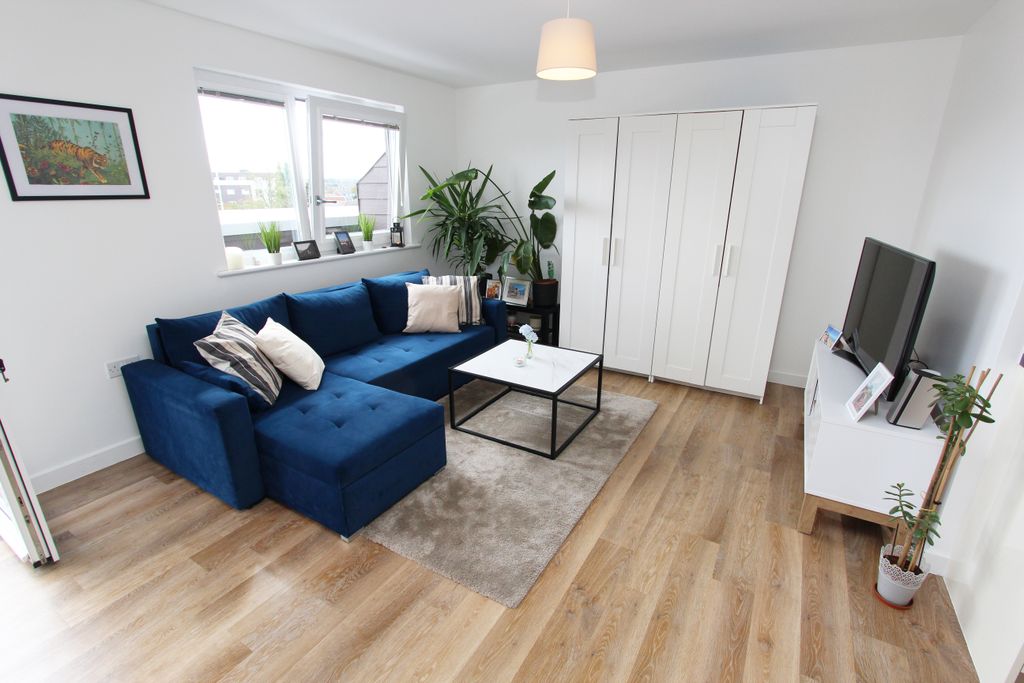 Property photo 2 of 16 Img_7467A