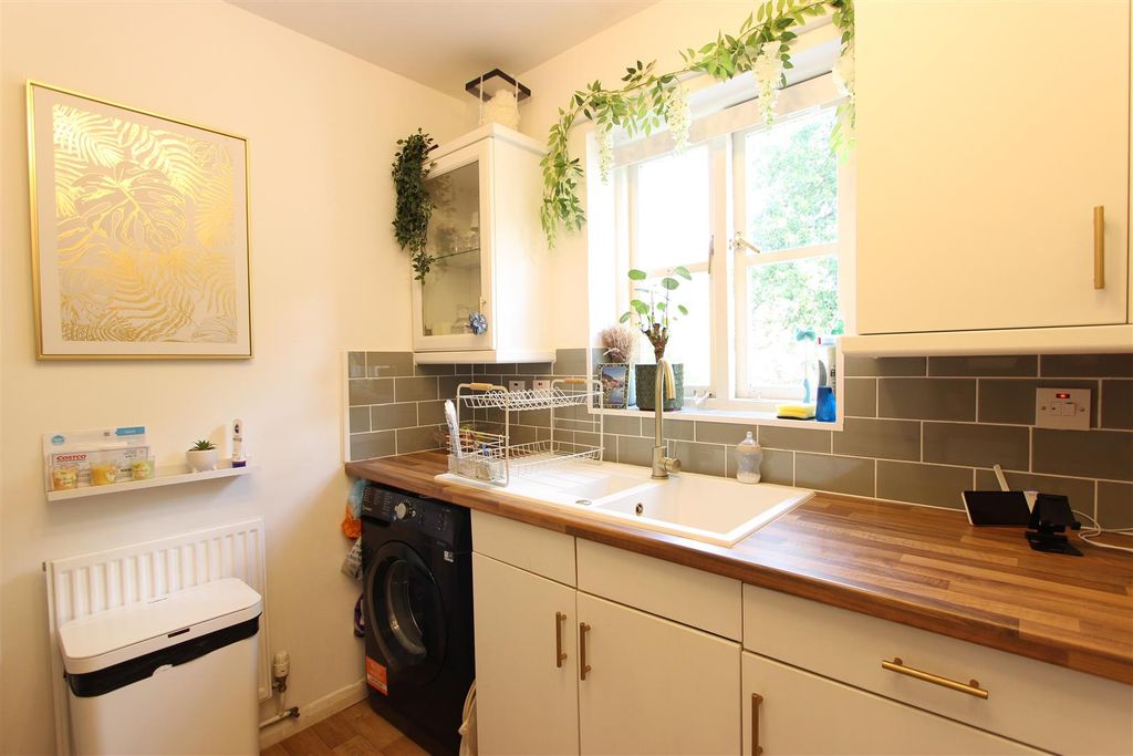 Property photo 3 of 12 Img_4375.Jpg