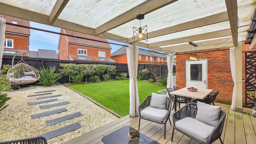 Property photo 3 of 30