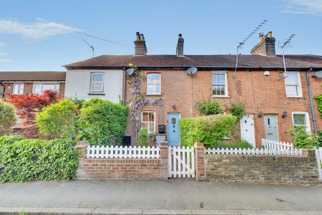 Property photo 1 of 18