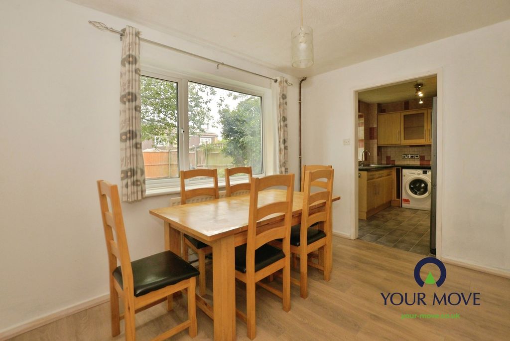Property photo 2 of 19 Dining Area