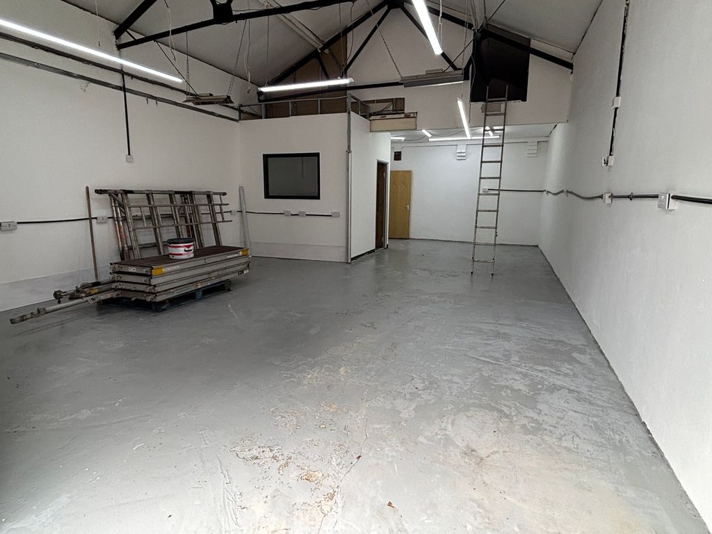 Property photo 3 of 5