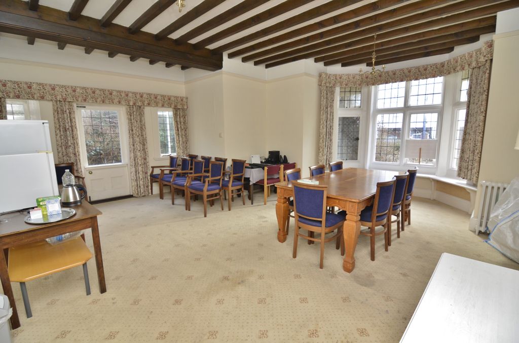 Property photo 3 of 19