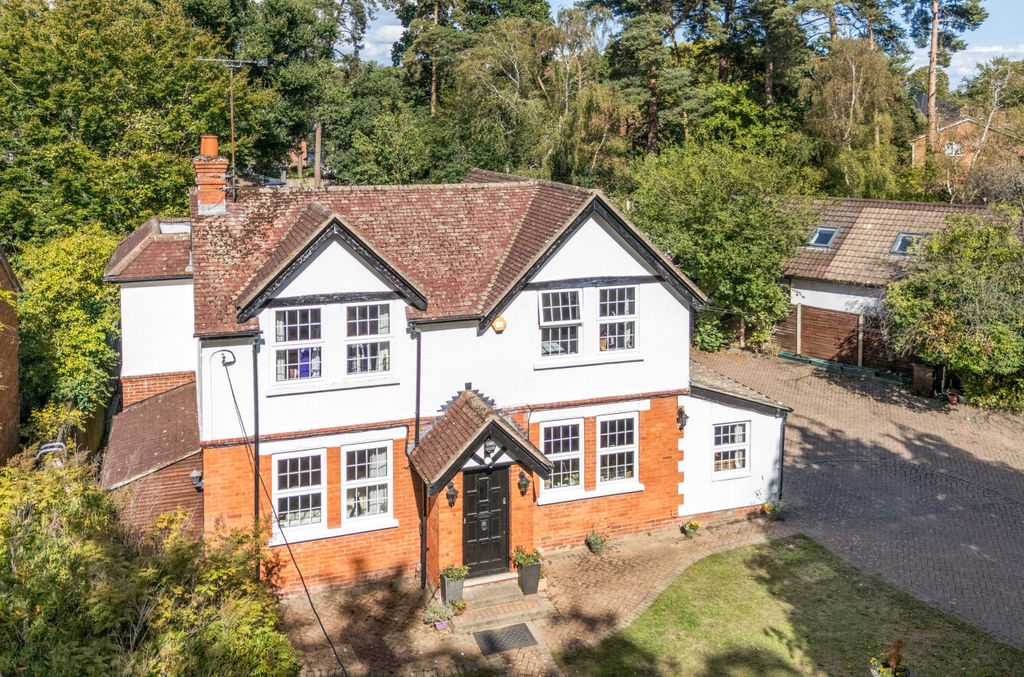 Property photo 1 of 20 1347591-4-68Bf25F...