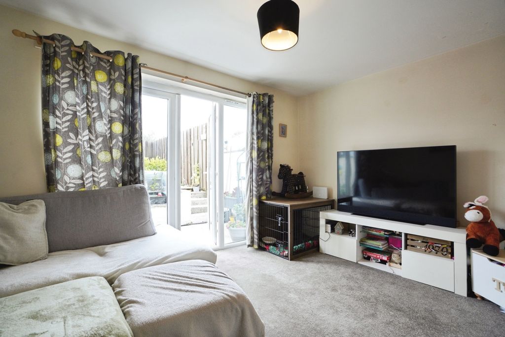 Property photo 2 of 16 Pbox-Img.Jpg