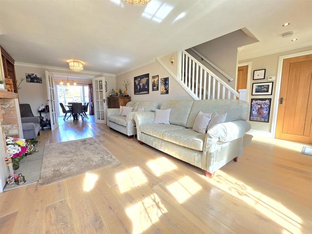 Property photo 3 of 23