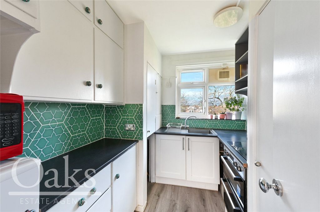 Property photo 2 of 8 Picture No. 05