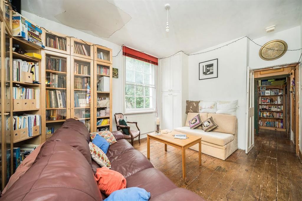 Property photo 2 of 14