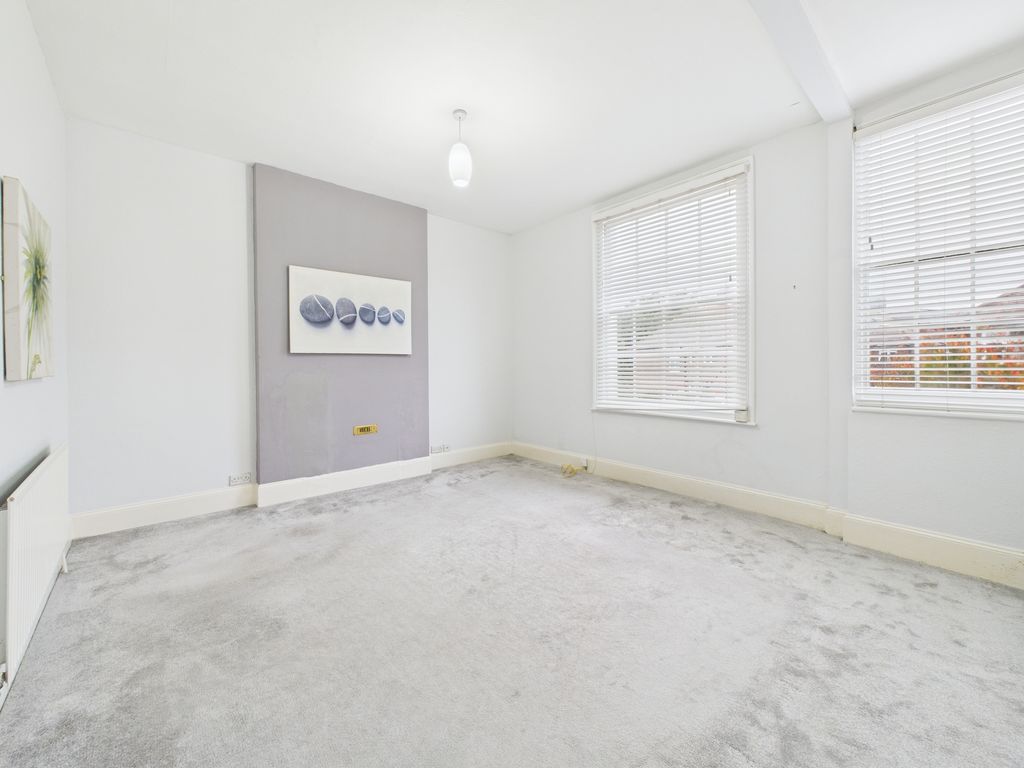 Property photo 1 of 5 Cam04938G0-Pr0342-Still001